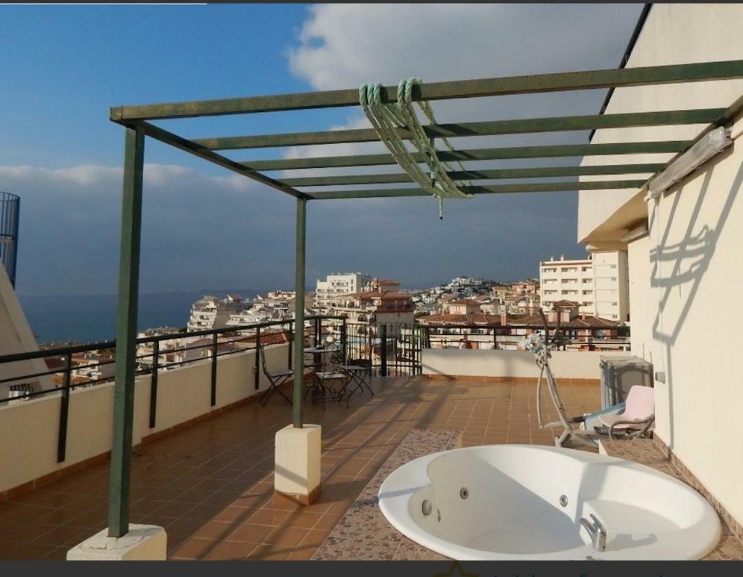 Atico 3 Habitaciones Benalmadena Costa Con Jacuzzi Y Barbacoa Privado Exteriör bild